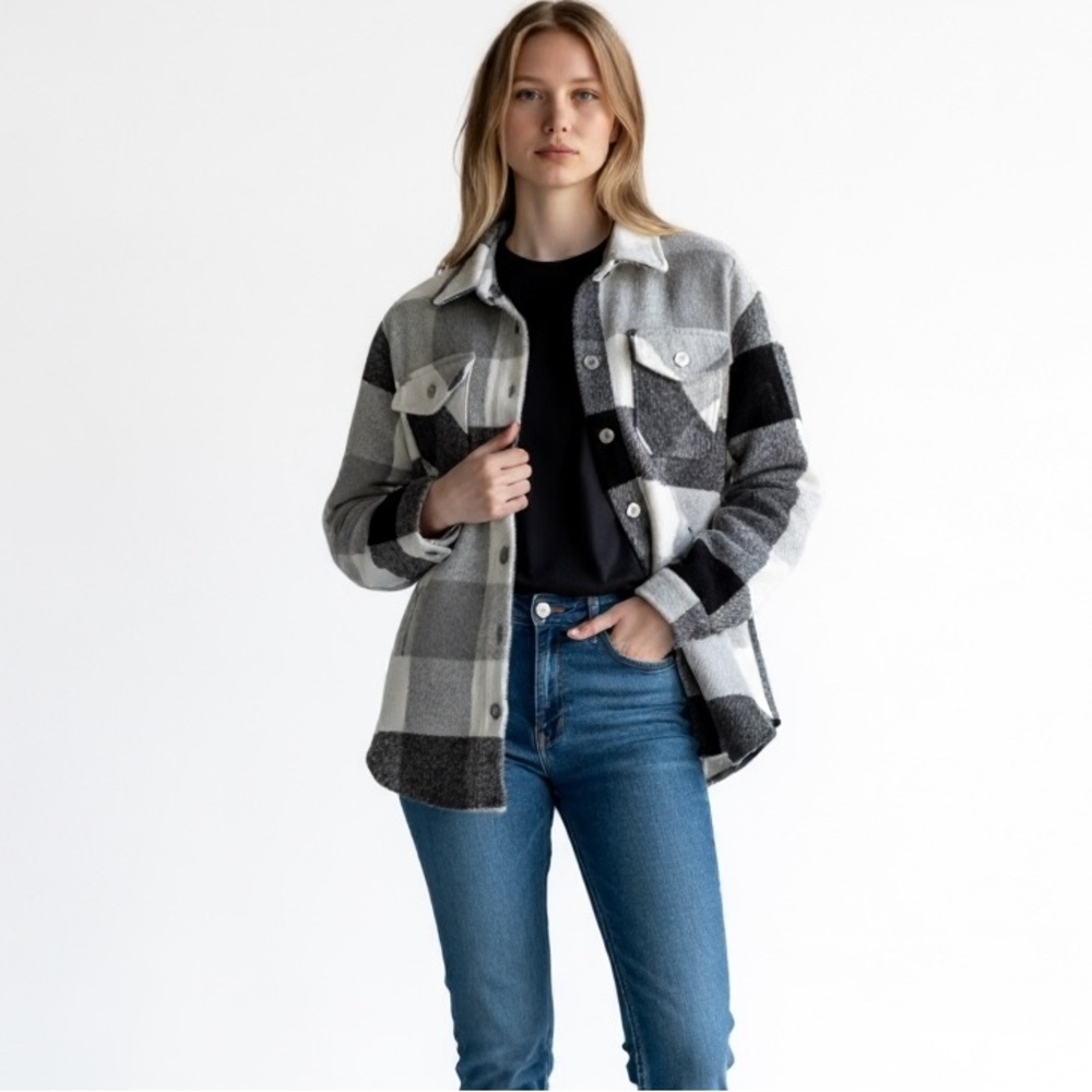 Womens Plaid Button-Up Jacket in Black and Gray Size XS